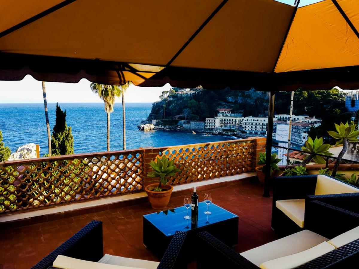 La Bomboniera Della Brigata Spendereccia! Lejlighed Taormina Eksteriør billede