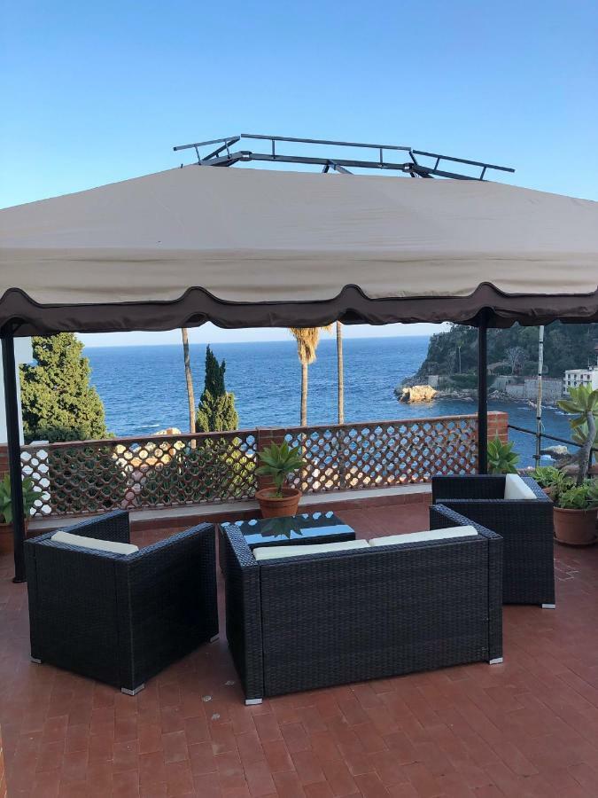 La Bomboniera Della Brigata Spendereccia! Lejlighed Taormina Eksteriør billede